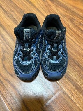New Balance Kids Black and Navy Athletic Sneakers